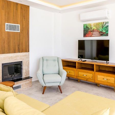 Villa Bella 3 Sleeps 4 Isolated Honeymoon Heated Pool Uzumlu  Esterno foto