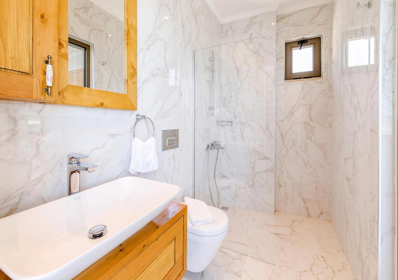 Villa Bella 3 Sleeps 4 Isolated Honeymoon Heated Pool Uzumlu  Esterno foto